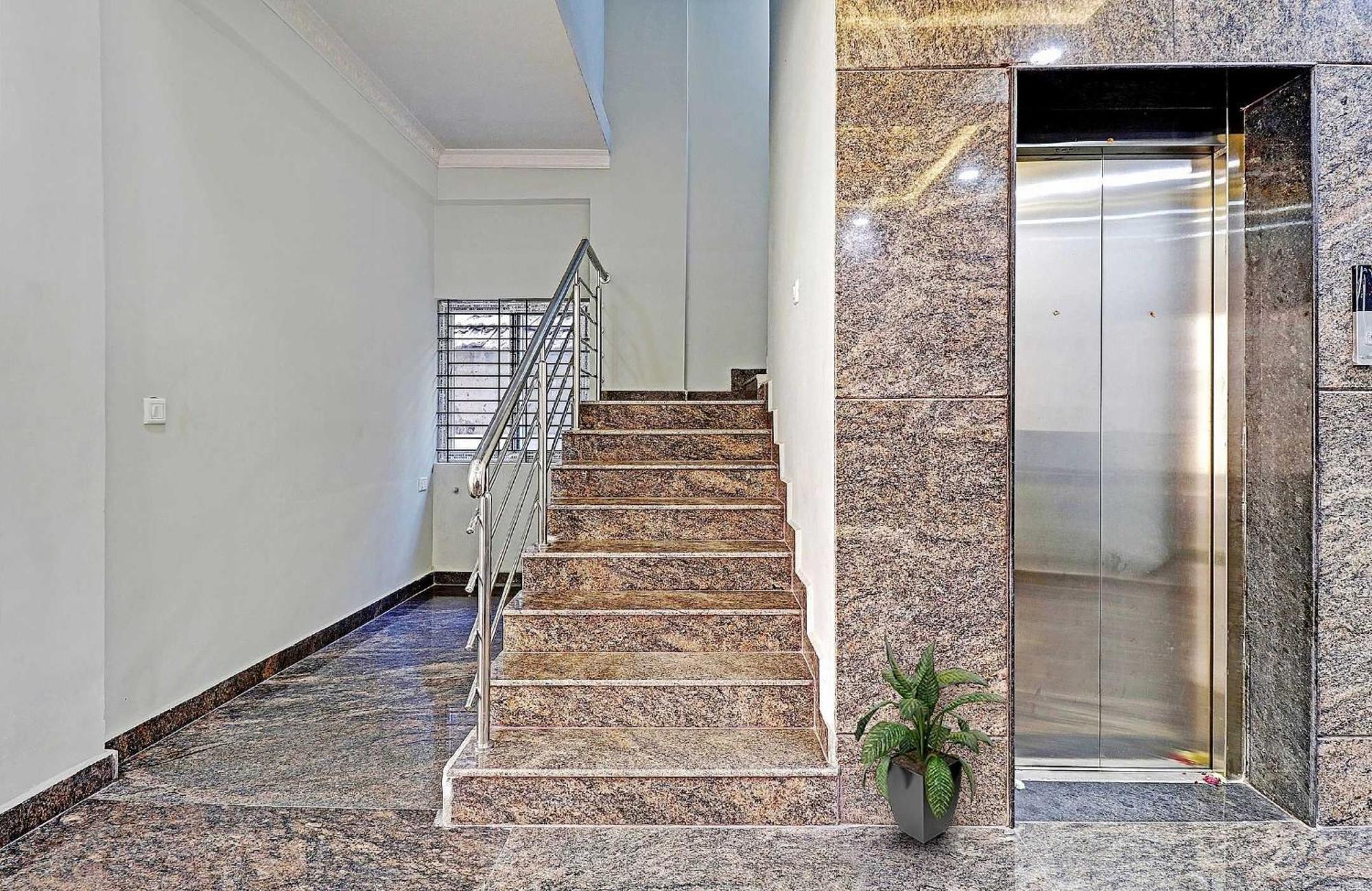 Super Hotel O Skyspace Near Yeshwantupur Railway Station Бангалор Экстерьер фото